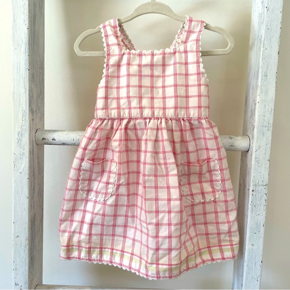 Apron style baby dress - Picture 2 of 7